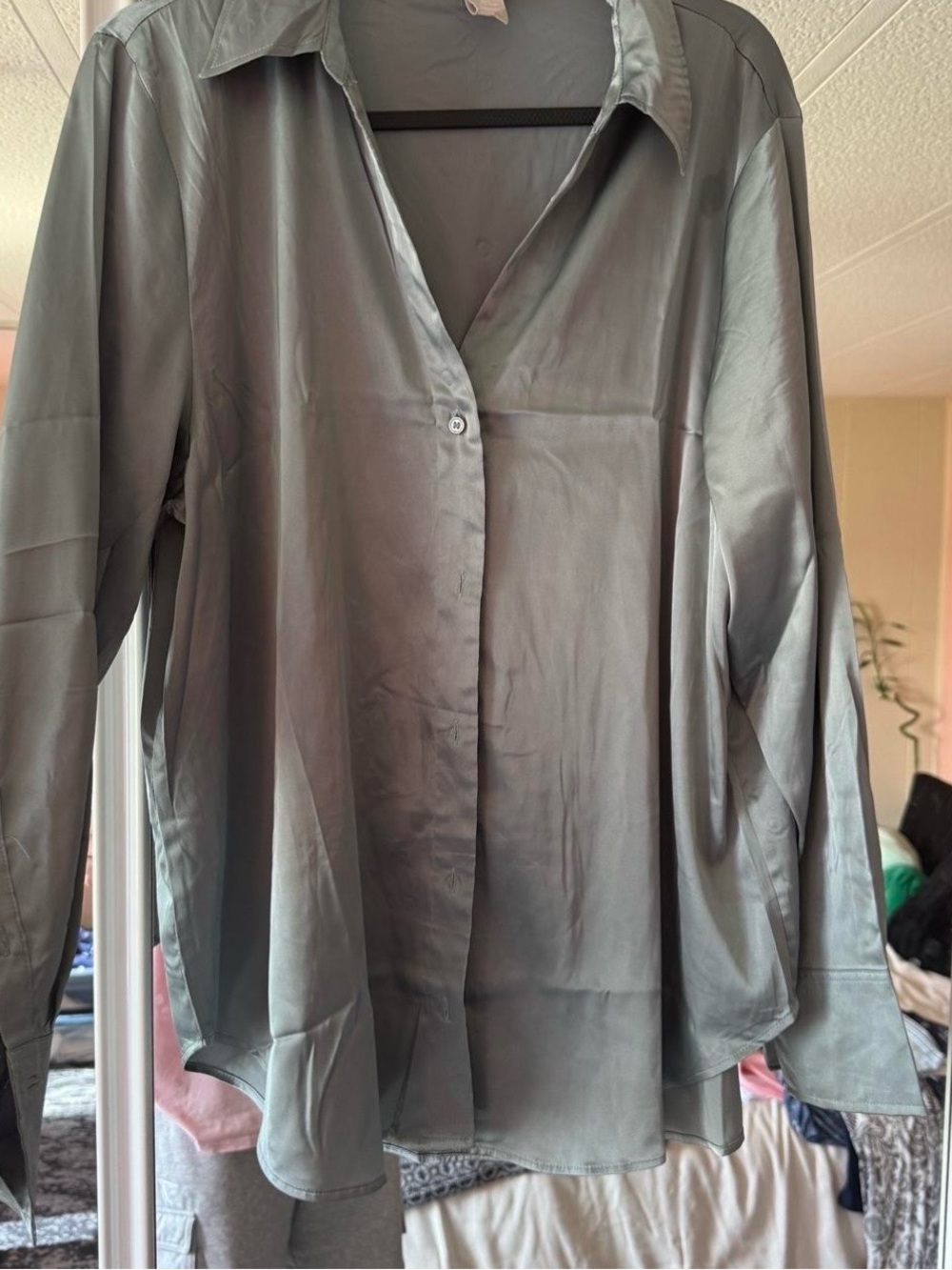 H&M Satin-Look Button-Down Blouse in Gray